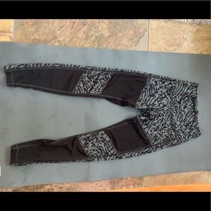 Lululemon got to street pant EUC